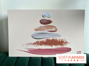 Le calendrier de l'Avent 2023 de Mademoiselle Bio rempli de produits 