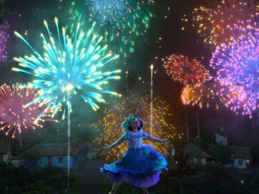 Encanto, la comédie musicale d'animation de Disney avec les voix de José Garcia et Juan Arbelaez