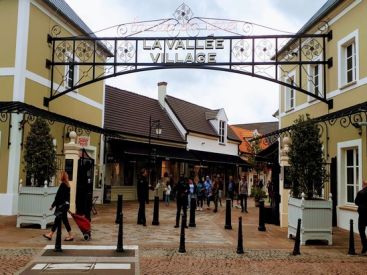 La Vallée Village : l'Outlet à ciel ouvert (77)