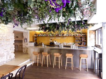 Journée droit des femmes : soirée cocktail chez Combat, élu meilleur bar de la capitale