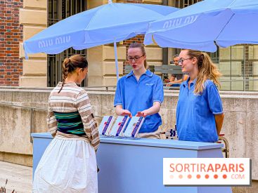 Miu Miu Summer Reads : la maison italienne ouvre un pop up et distribue des livres gratuits à Paris