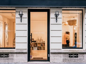 Maison Néo : pop up de luxe responsable entre mode engagée, café, fleuriste et salle de soins 