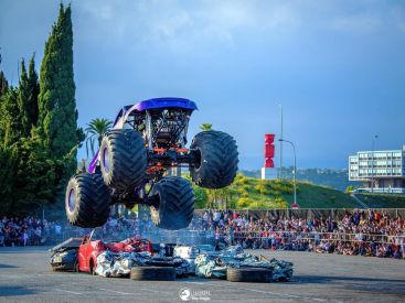 Danglade Show : Hell Drivers Monster Trucks