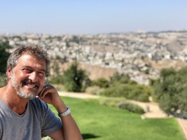 Décès du chanteur Daniel Lévi : suivez le live hommage de ses amis des Dix Commandements