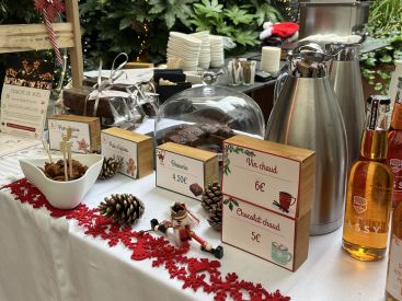 Marché de Noël 2023 de l'hôtel Renaissance République : créateurs, gourmandises, ateliers & concerts