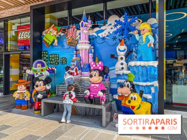 Visuels Disney Village - LEGO Store