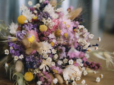 Grande vente de fleurs séchées dès 2 € signée Plantes Pour Tous au Carrousel du Louvre à Paris