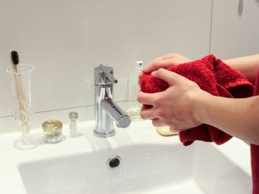 Peau sèche pendant le confinement : comment en prendre soin ?