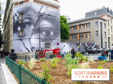 Hommage à Adama Traoré : l'artiste JR dévoile un collage géant à Paris, les photos