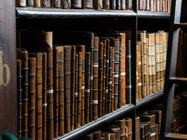 PAGE(S : le salon de la bibliophilie et des livres d'artistes au Bastille Design Center