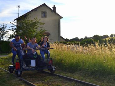 Vélorail : découvrez la Seine-et-Marne et l'Essonne en pédalant sur les chemins de fer