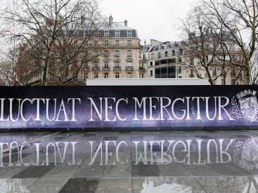 Fluctuat nec mergitur : que signifie la devise de la Ville de Paris ?