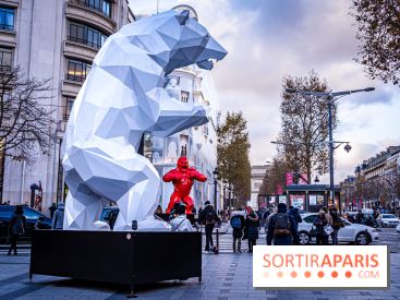 Exposition de Richard Orlinski avec Georges V et sur les Champs-Elysées