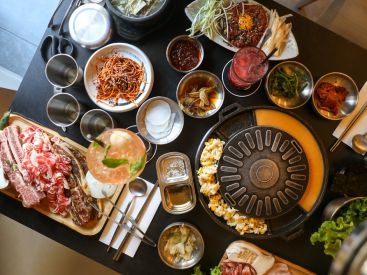 JJIN, le barbecue coréen moderne où les saveurs grillées rencontrent la générosité et l’authenticité