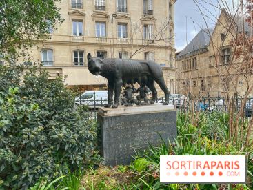 Visuels Paris - louve - square Samuel paty