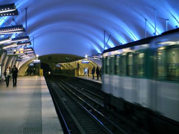 Métro de Paris : découvrez pourquoi la station Gambetta est unique à Paris