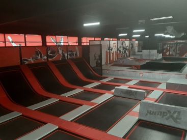 Jump XL : le trampoline park indoor de Gennevilliers (92)