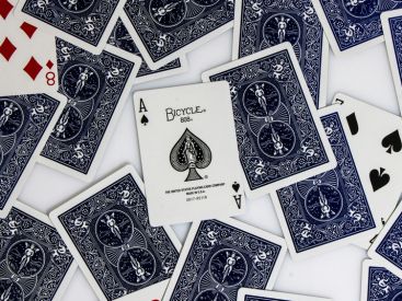 Chez Mayette, le grand magasin de magie parisien où shopper de belles idées de tours