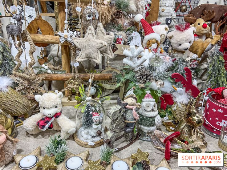 Noël Paris visuels - cadeau - sapin - Marché de Noël - cadeau de Noël - décoration