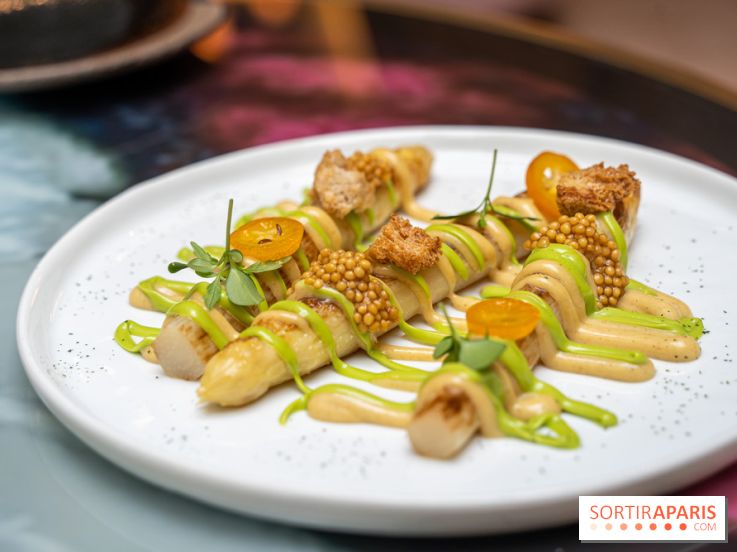 Rivages restaurant du Scribe par Martin Simolka - asperges blanches des landes - moutarde fumée - kumquat