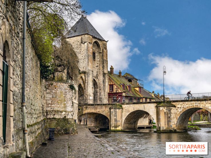 Moret-sur-Loing - citée médiévale - plus beaux détours de France