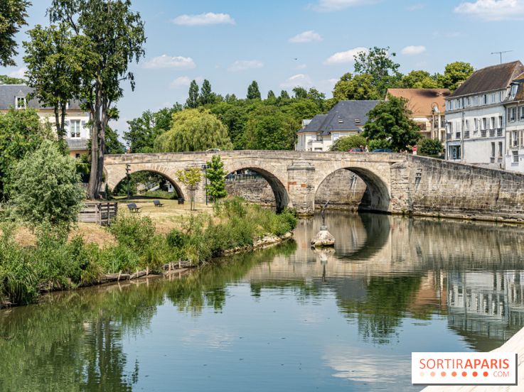L'Isle-Adam, l'un des plus beaux village d'Ile-de-France -  bord de l'Oise - pont