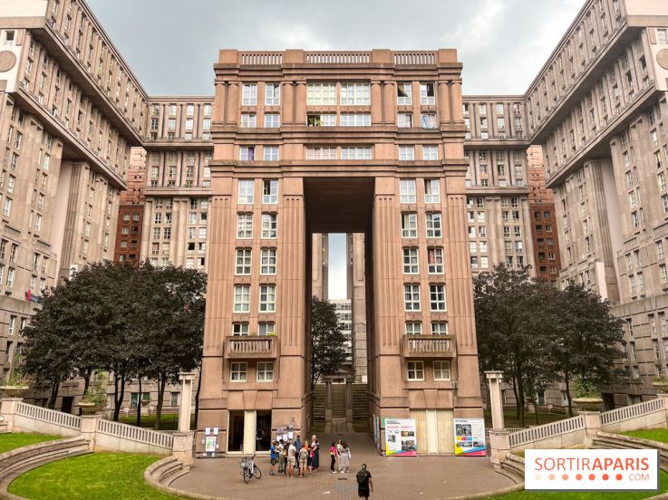 Découverte de l'architecture de Noisy-le-Grand, des Arènes de Picasso aux Espaces Abraxas