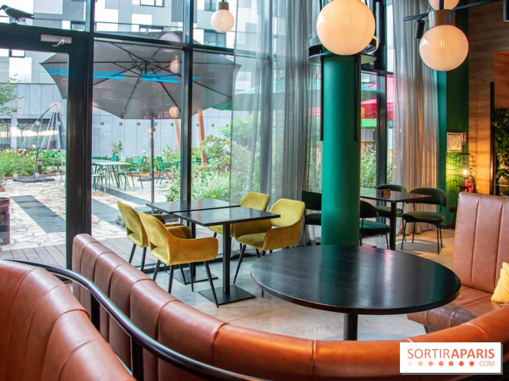 Moxy Paris Val d'Europe bar