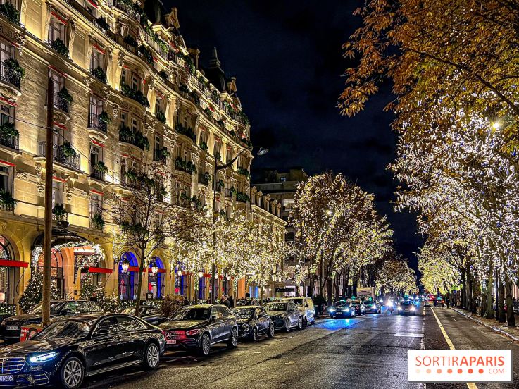 Les illuminations de Noël 2023 de l'Avenue Montaigne - cérémonie et décors féériques