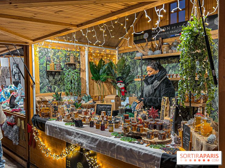 Marché de Noël 2023 au pied de la tour Eiffel - Quai Jacques Chirac