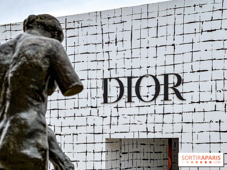 Fashion Week - La scénographie du défilé Dior Haute Couture Printemps-Été 2024 au Musée Rodin - image00054