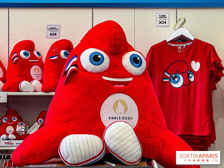 Megastore Paris 2024 Champs-Élysées - image00061