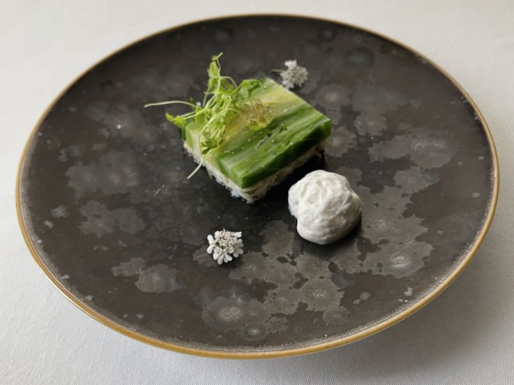 Montée : le fusion gastronomique entre France et Japon, du chef Takayuki Nameura, en 10 étapes