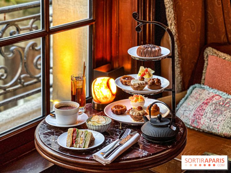 L'élégant Tea Time du Saint James Paris, à savourer dans l'écrin feutré de sa bibliothèque