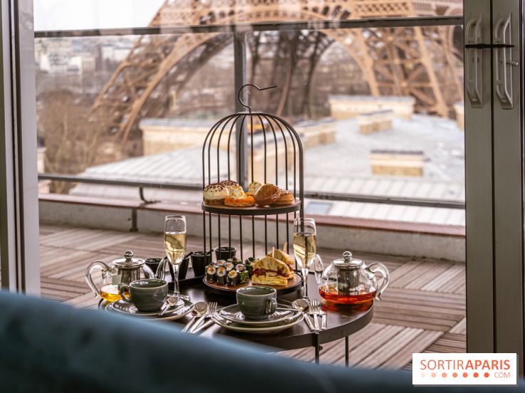 Le tea time éphémère face à la Tour Eiffel au Pullman - A7C02481