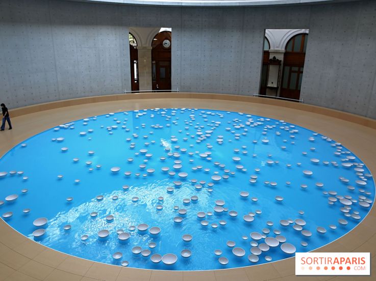 Clinamen, nos photos de l'une installation aquatique et musicale à la Bourse de Commerce - Clinamen Bourse de Commerce 2 fotor 20250606151413