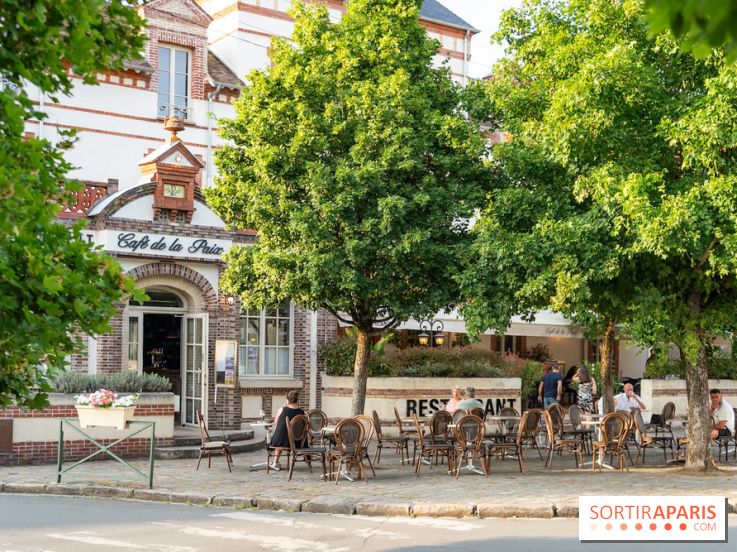 Le Café de la Paix à Bourron-Marlotte - 77 - A7C02630
