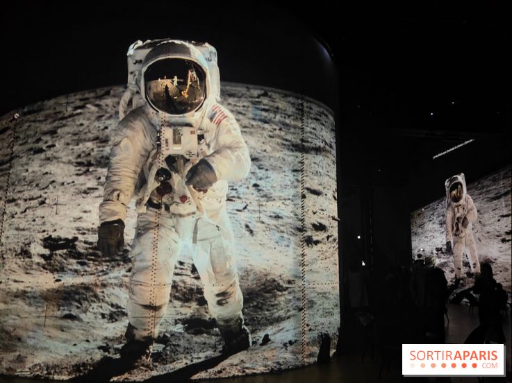 Destination Lune : un voyage immersif dans les étoiles à l'Atelier des Lumières - photos