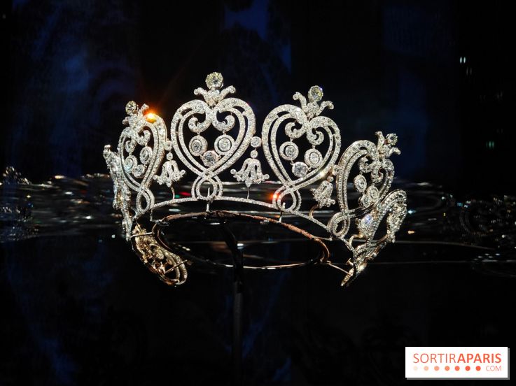 Joyaux dynastiques : une exposition qui brille de mille feux à l'Hôtel de la Marine à Paris - fotor 1765278593608