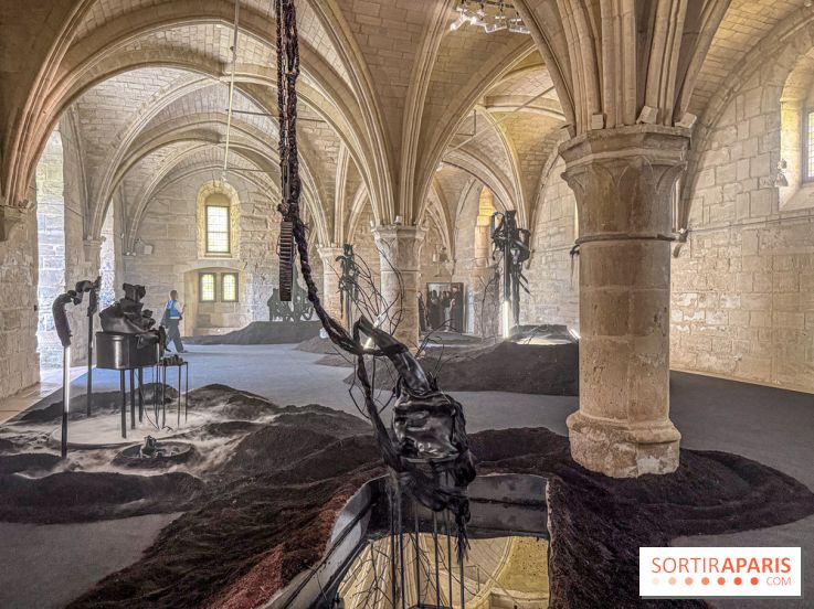 Inkarna : l’exposition de Yosra Mojtahedi à l’Abbaye de Maubuisson