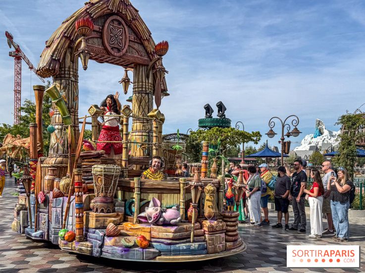 Disneyland Paris : la Cavalcade des Princesses Disney à Disney Adventure World