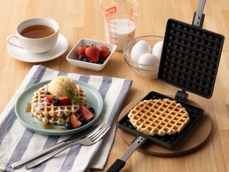 TSUBAMESANJO POP-UP: Tamaki Kinzoku Waffle Toaster