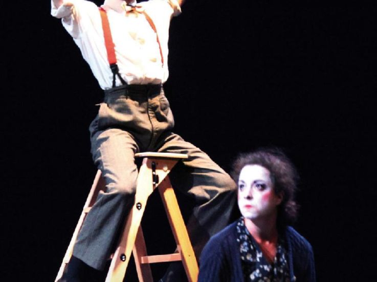 LES CHAISES ? – Un spectacle de la célèbre danseuse et chorégraphe Marie-Claude Pietragalla