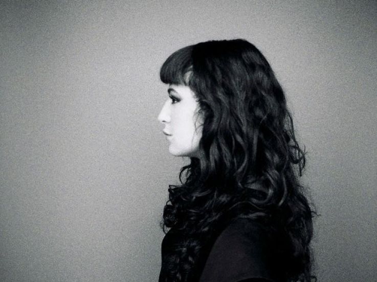 Lail Arad, Divan du Monde, Les Femmes s'en mèlent