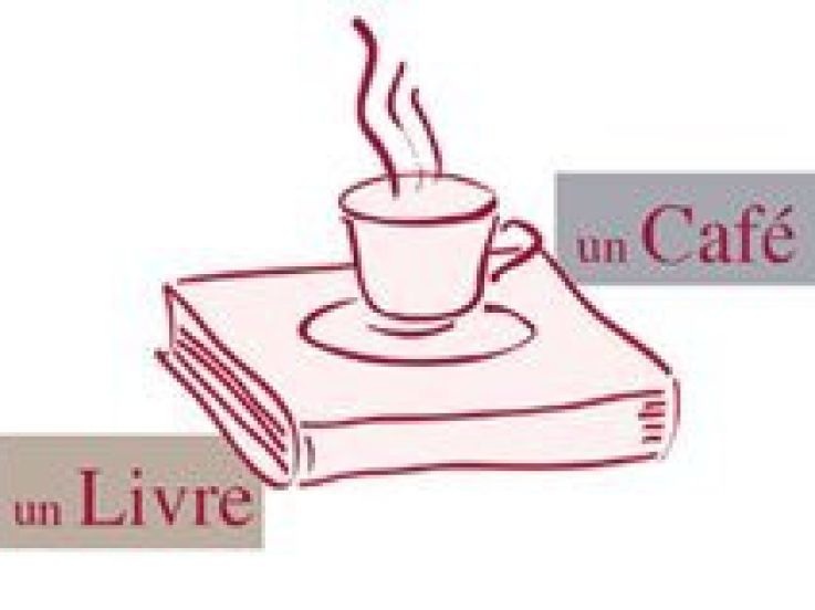 un livre, un café