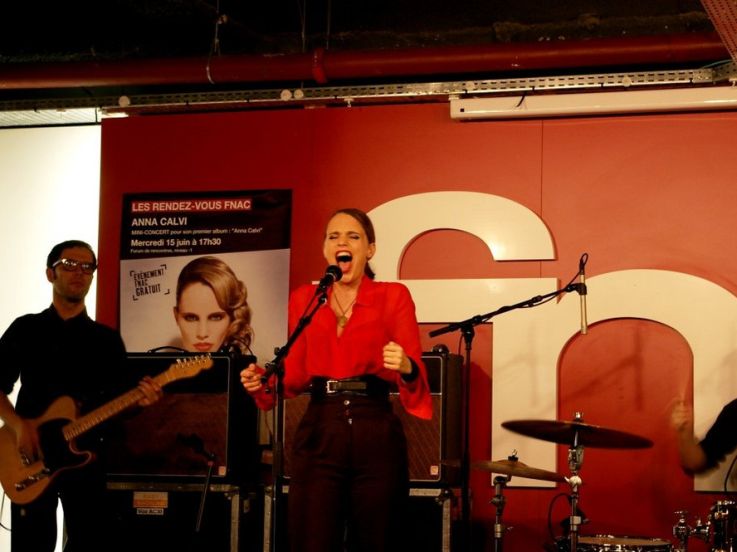 Anna Calvi en Showcase à la Fnac