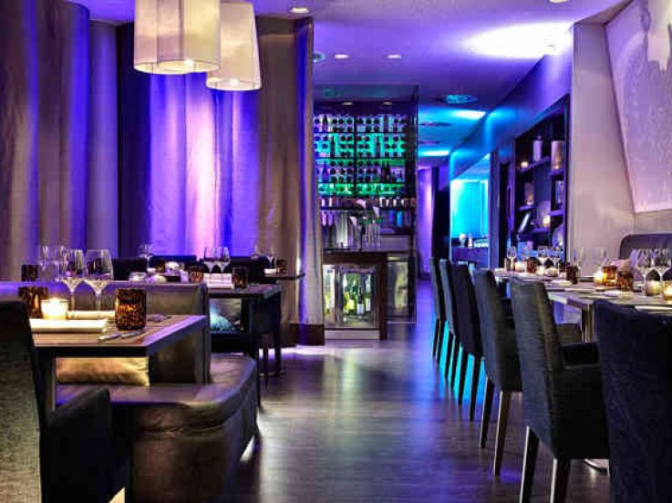 Le Makassar Lounge & Restaurant