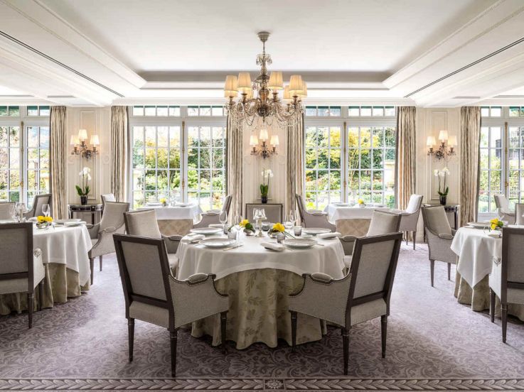 L'Abeille, restaurant du Shangri-La ouvre pour le déjeuner