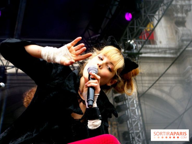 Nadeah au Festival Fnac Live, le jeudi 21 juillet 2011, sur le Parvis de l'Hôtel de Ville