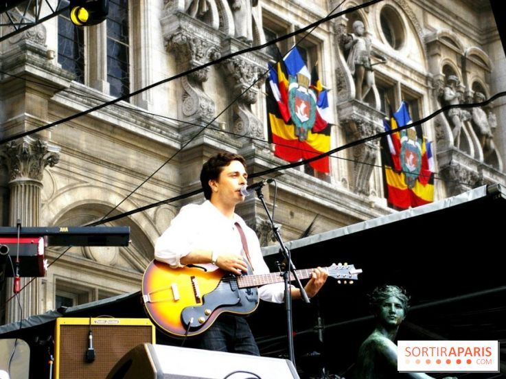 Antoine LéonPaul au Festival Fnac Live, le jeudi 21 juillet 2011, sur le Parvis de l'Hôtel de Ville